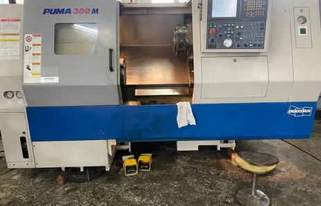 DOOSAN PUMA 300 MC